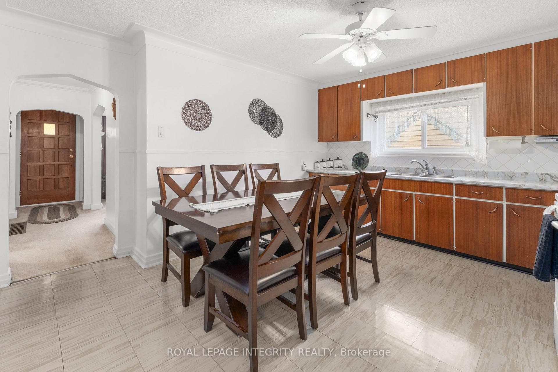 1081 Kenaston Street photo 21