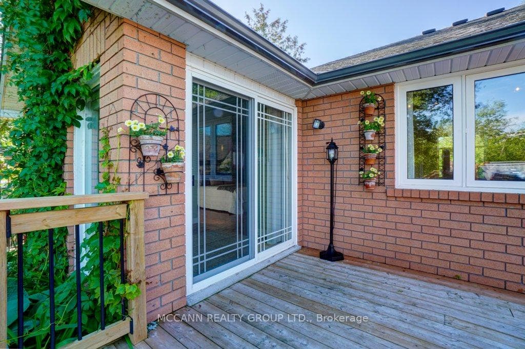 128 King Street photo 26