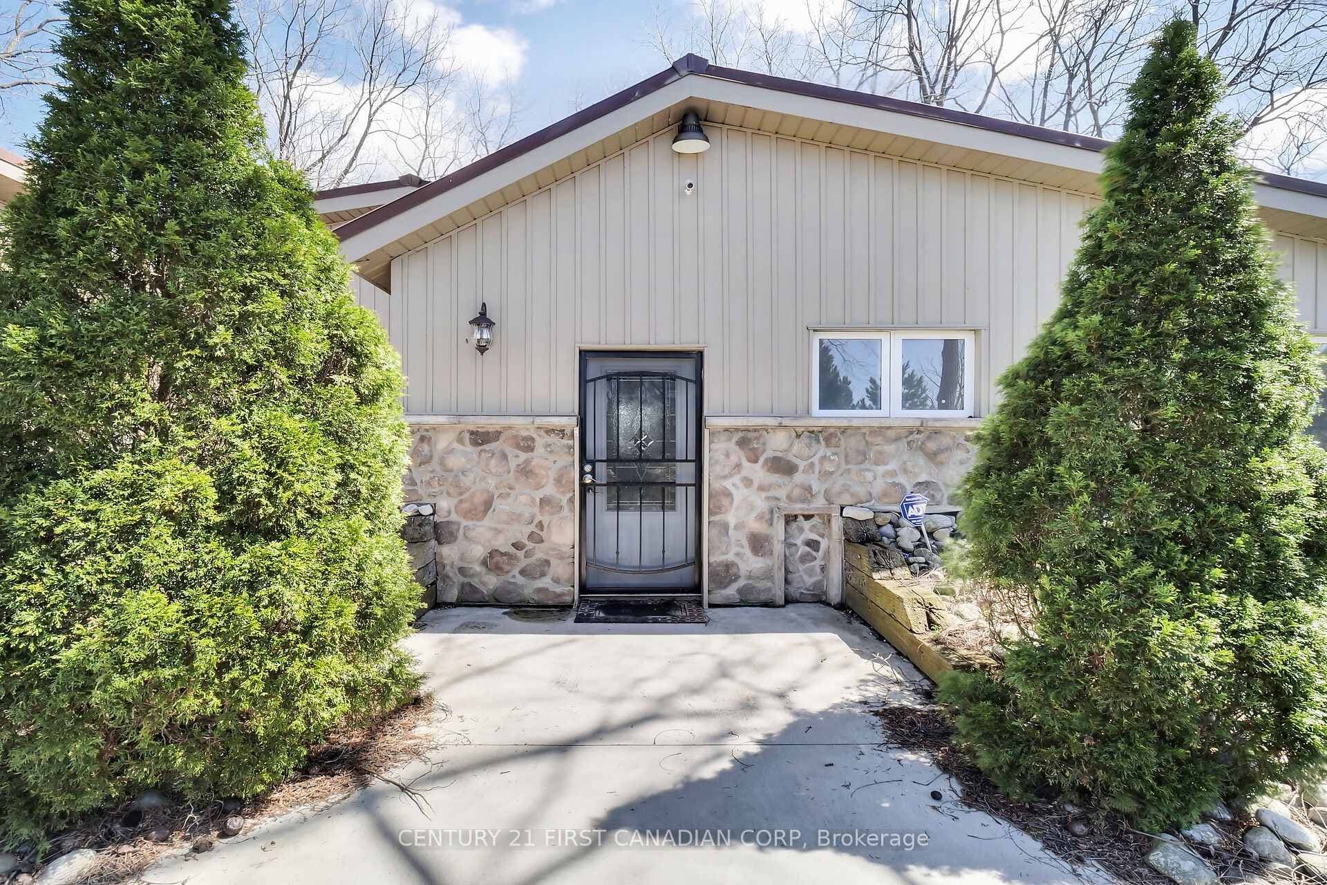 23992 Denfield Road photo 19