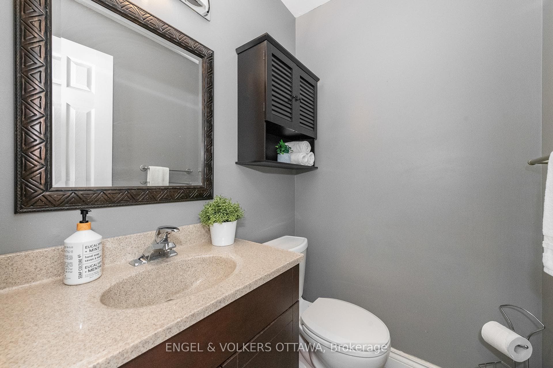 20 Falk Avenue photo 22