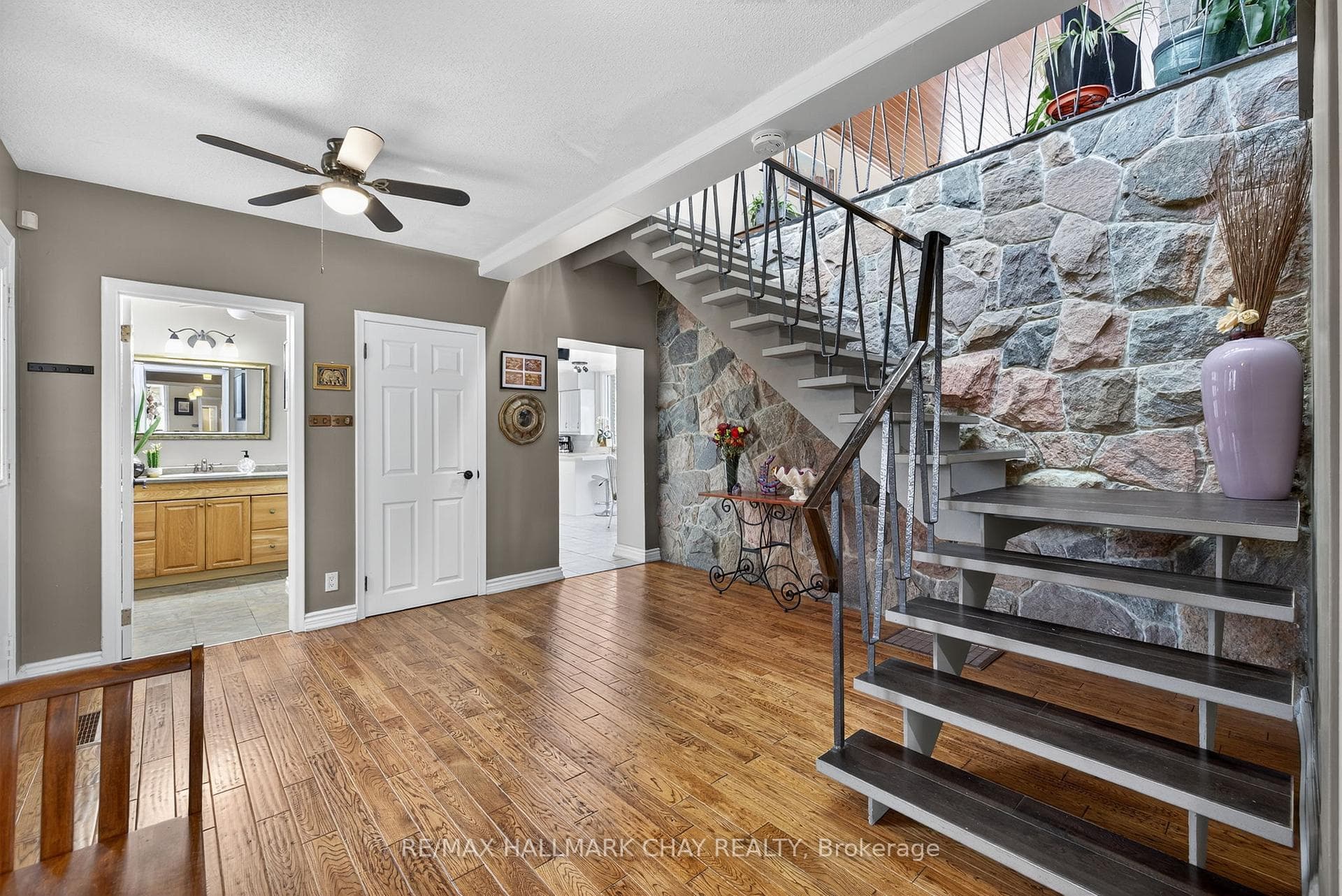 39 Highfield Crescent photo 13