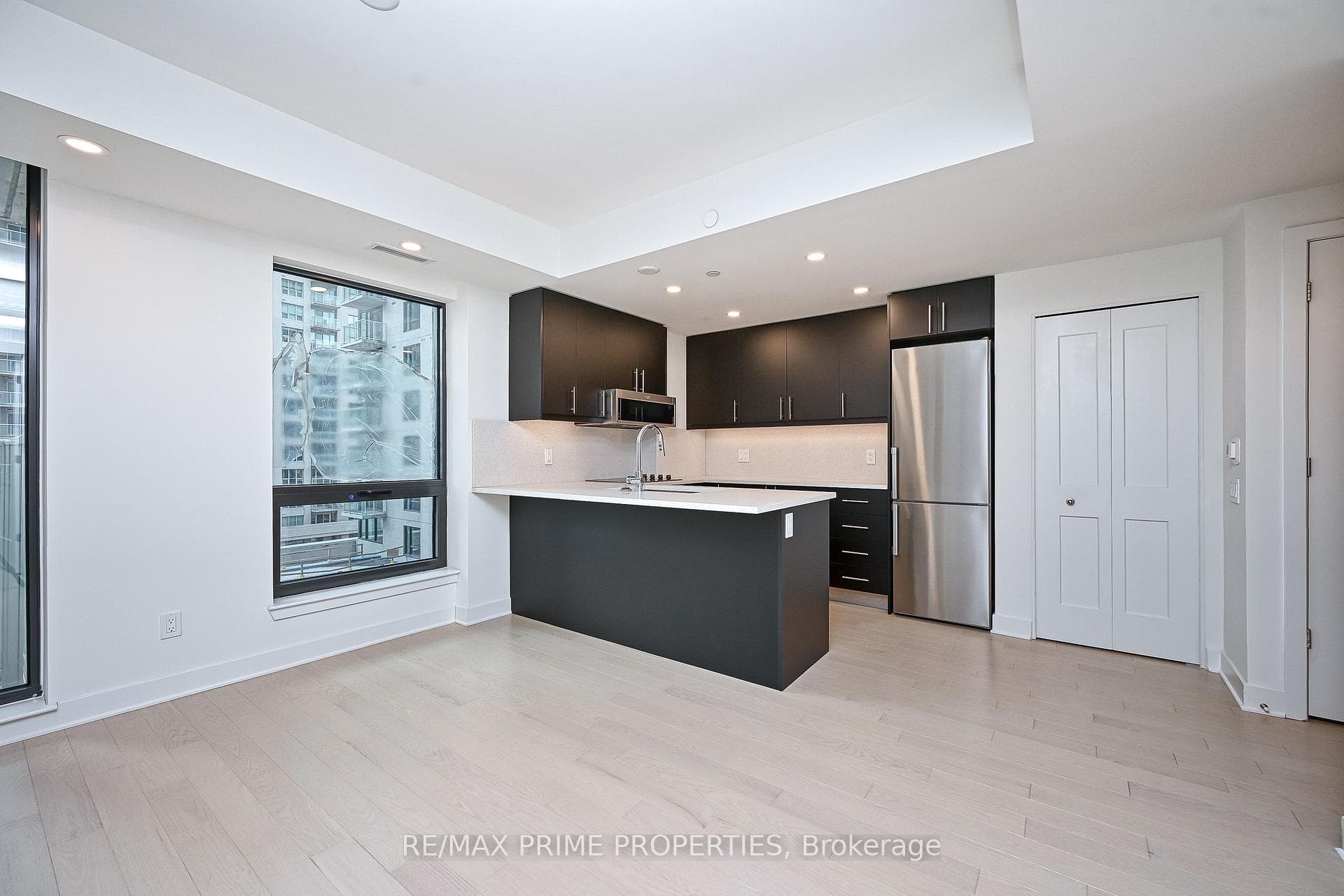 180 GEORGE Street Unit 508 photo 8