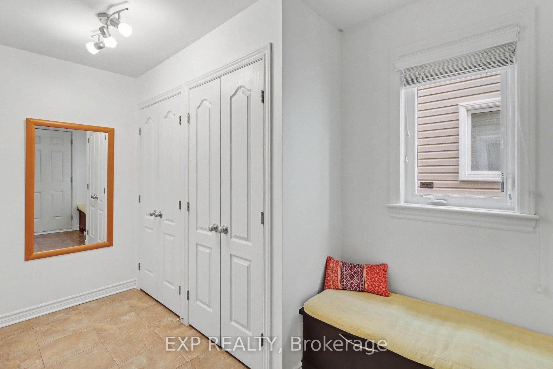 104 Brambling Way photo 5