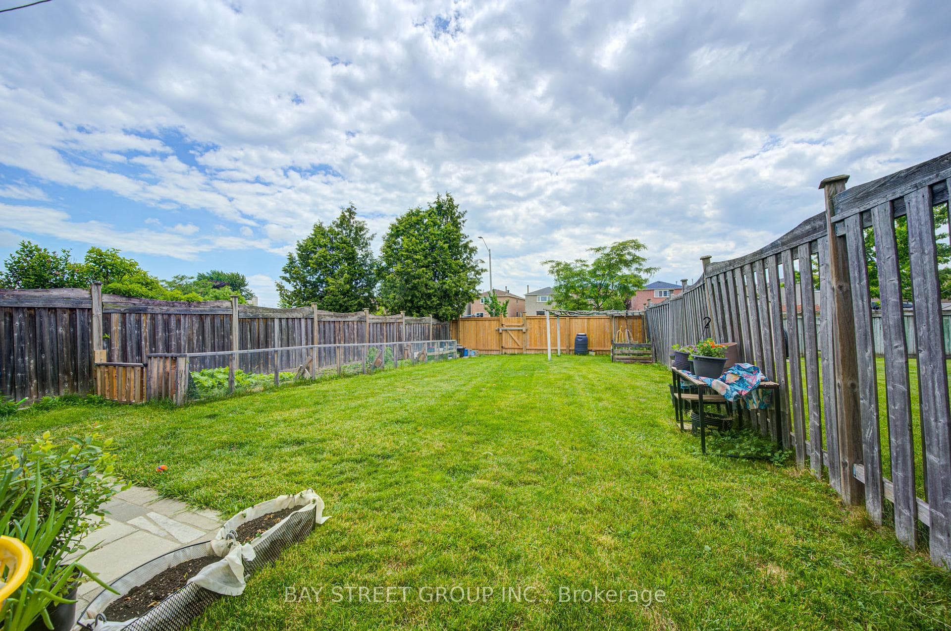 39 Ketchum Crescent photo 48