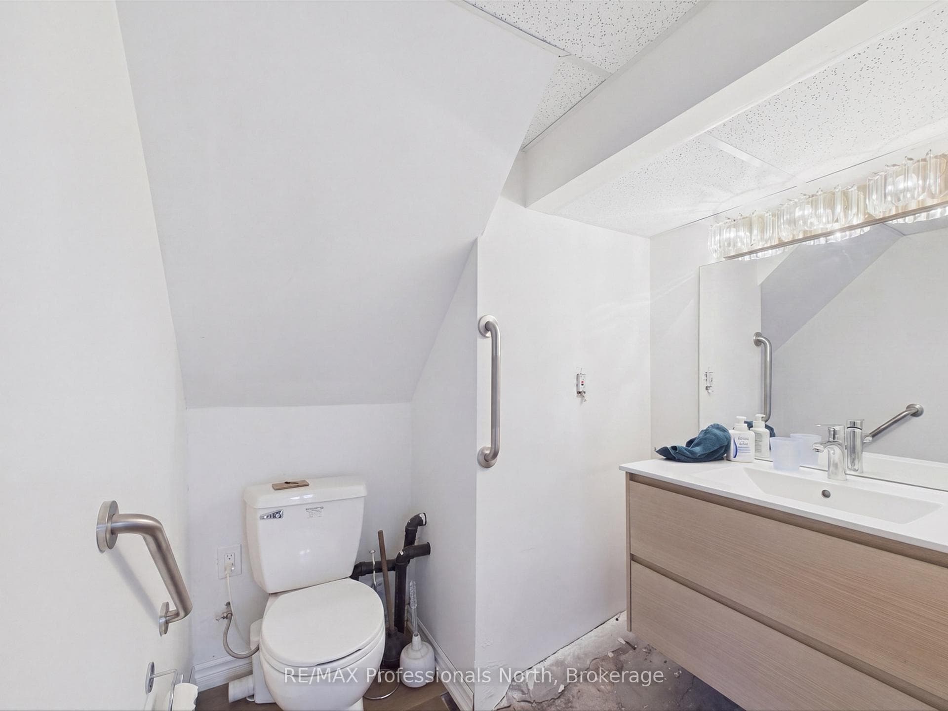 30 THE GRANITE BLUFF N/A photo 18