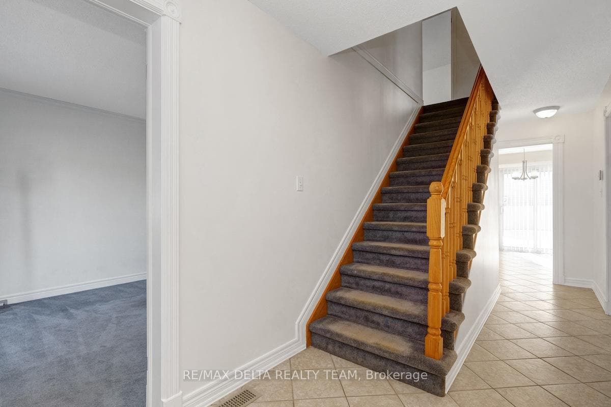 798 Lalande Terrace photo 8