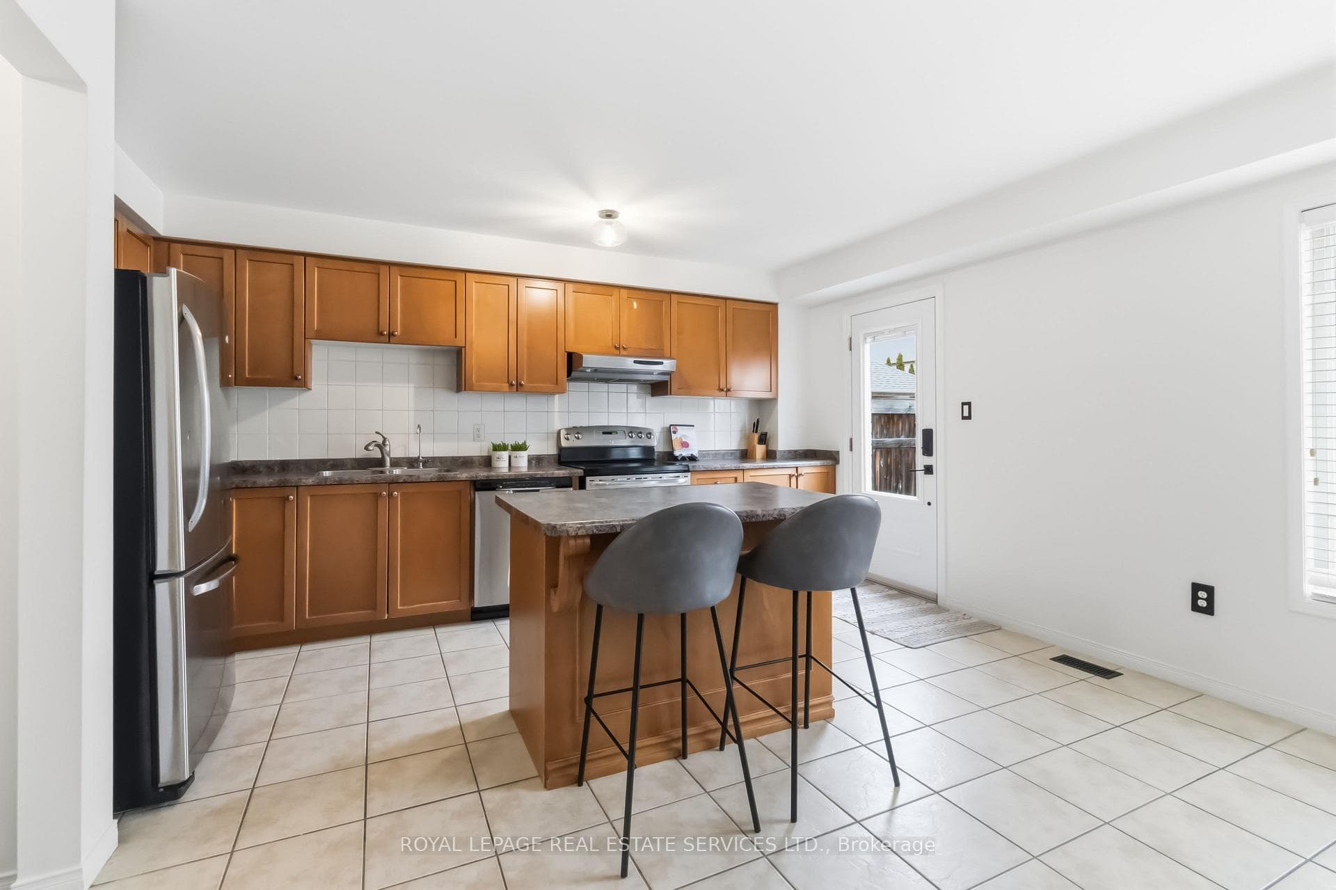 2189 Postmaster Drive Unit 36 photo 12