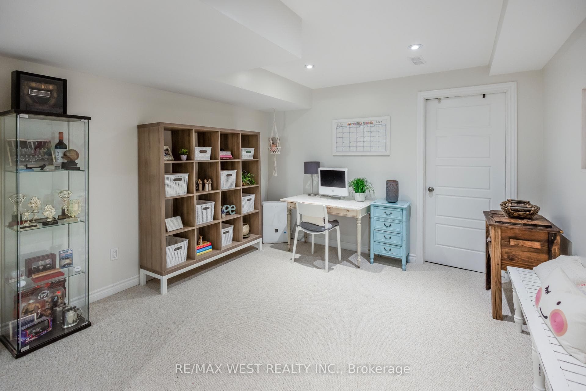 Basement Level - Office Image 2