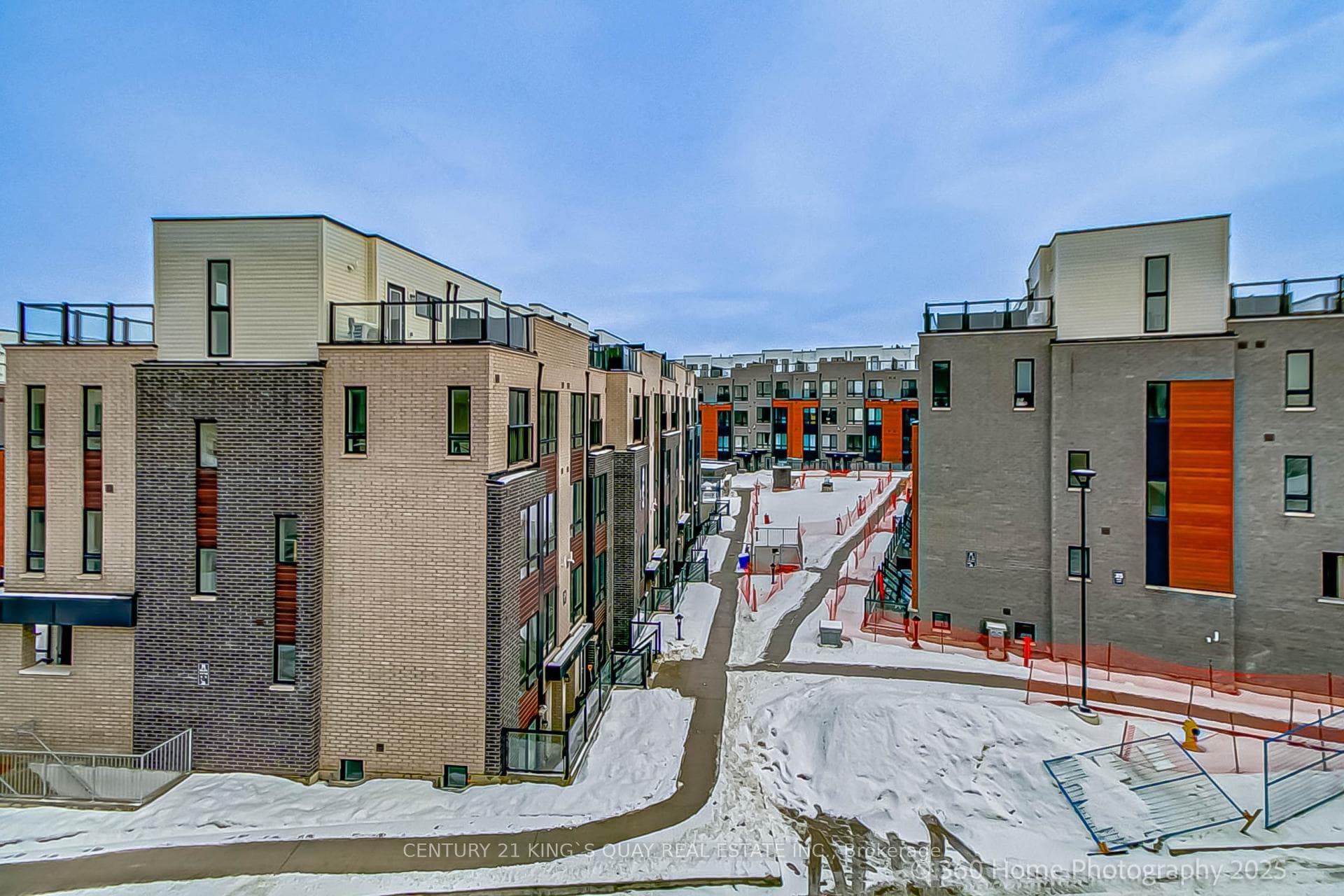 165 Tapscott Road Unit 12 photo 2