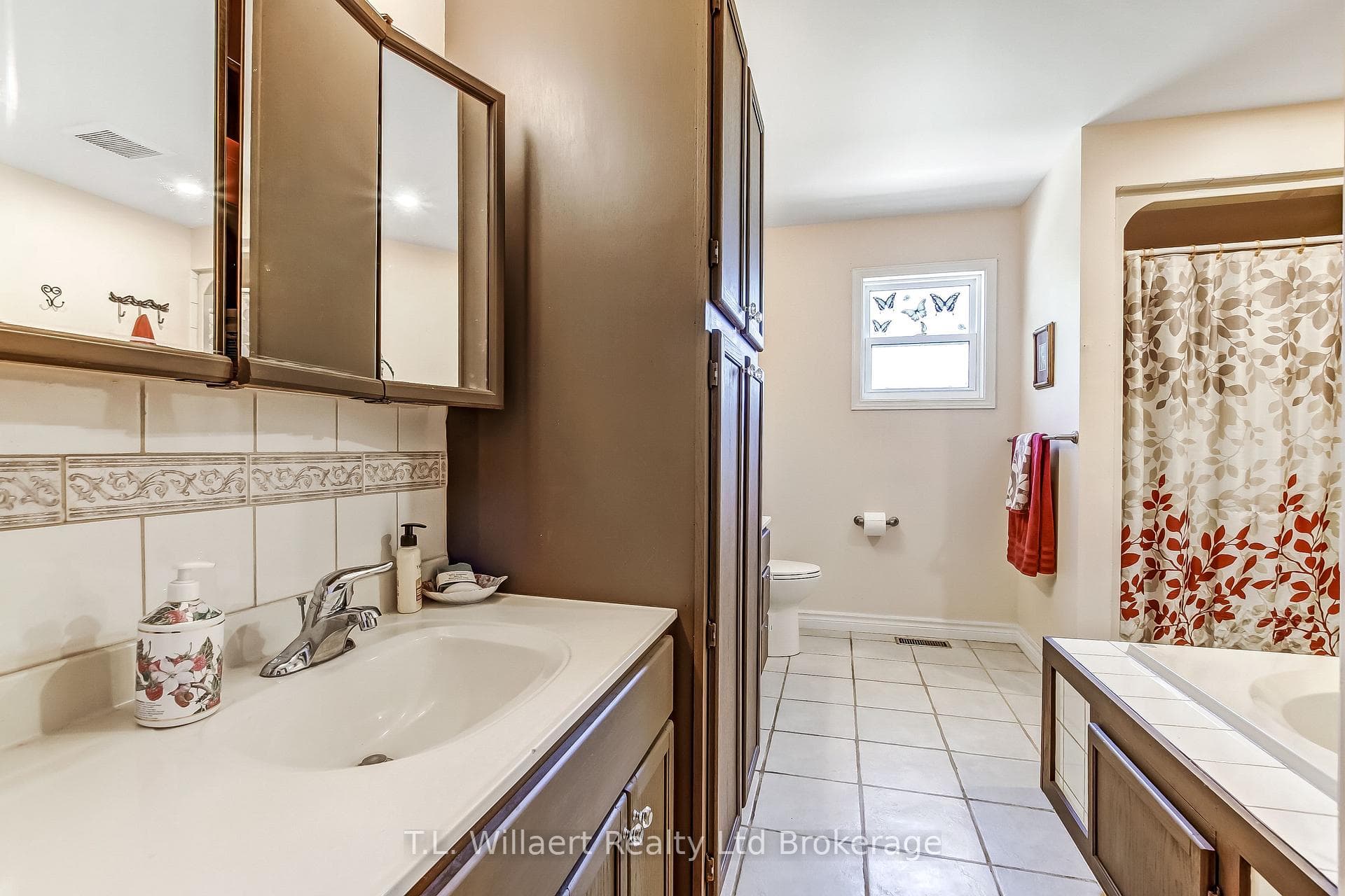 17 Potters Road photo 14