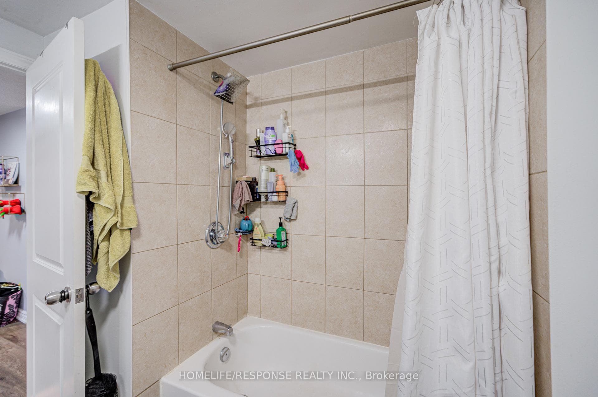 93 HANSEN Road Unit 7 photo 22