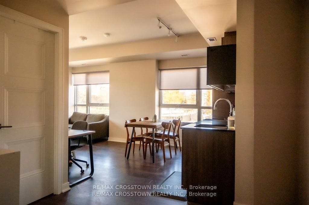 1 Neighbourhood Lane Unit 306 photo 3