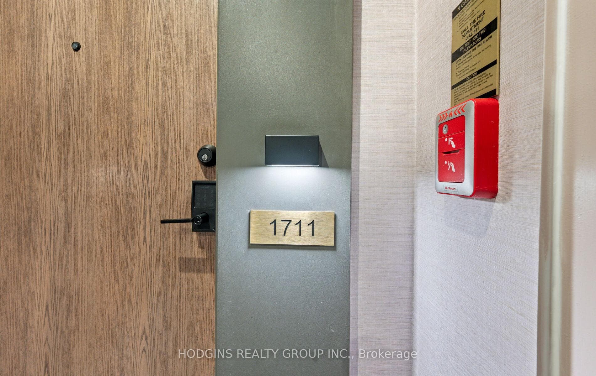 1035 Southdown Road Unit 1102 photo 20