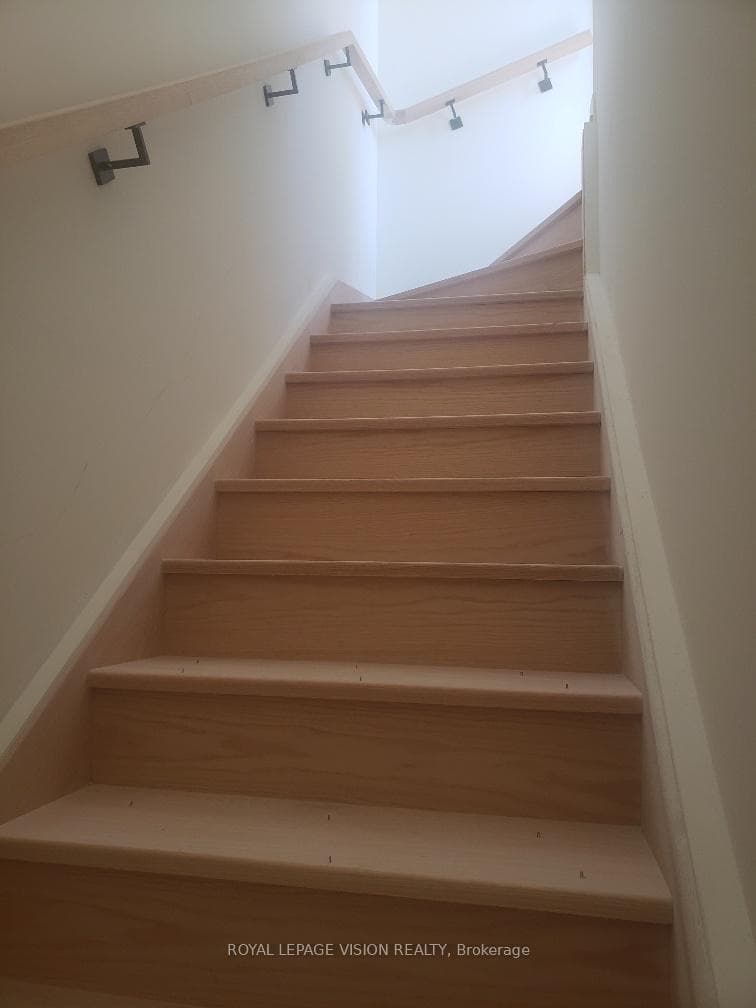 12 David Eyer Road Unit TH 1123 photo 15