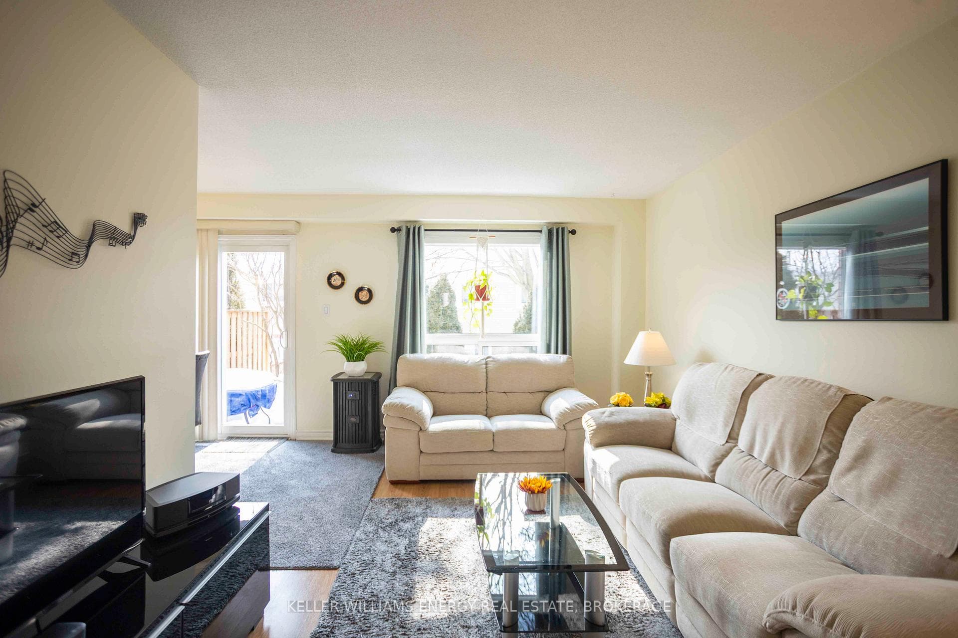 10 Bassett Boulevard Unit 186 photo 3