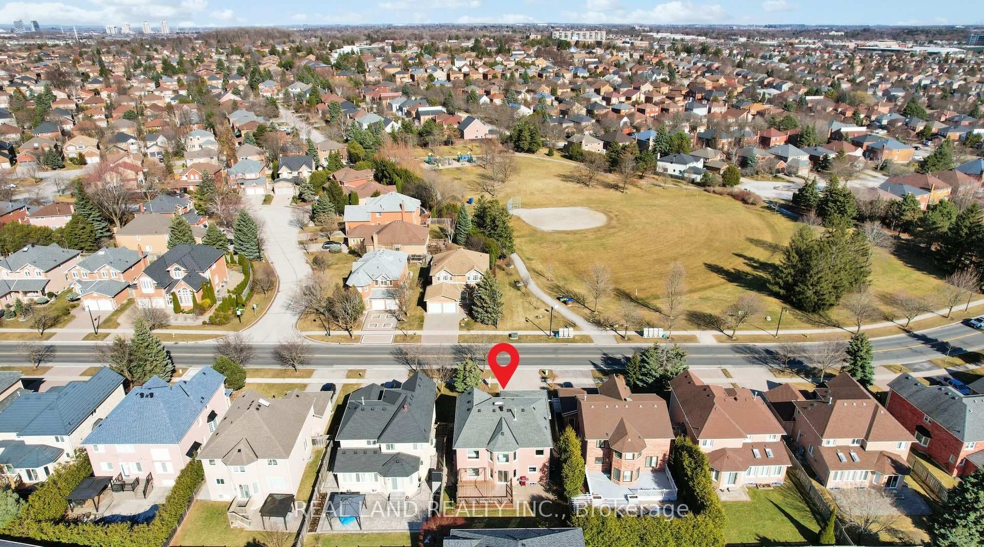 172 Manhattan Drive photo 49