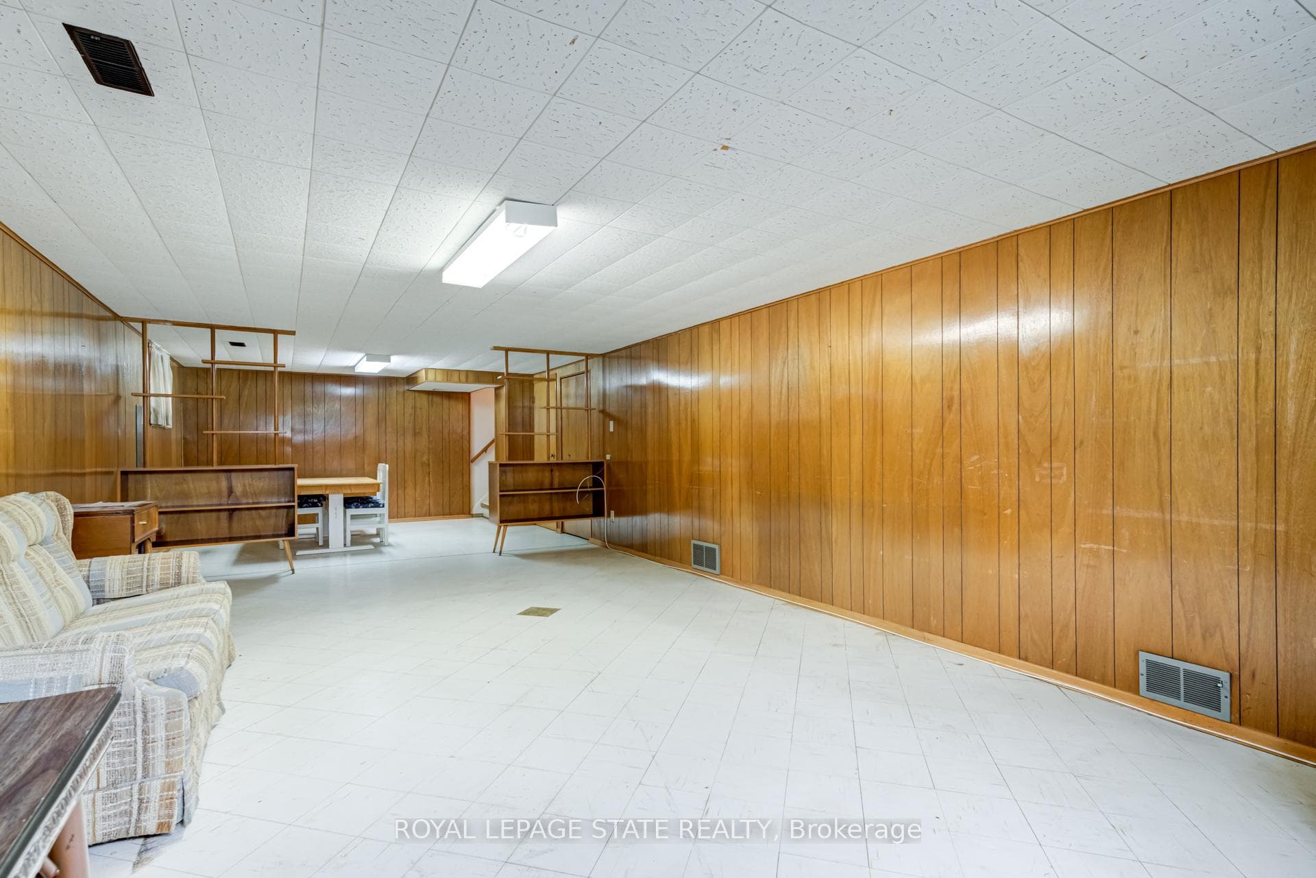 1 Merle Court photo 31