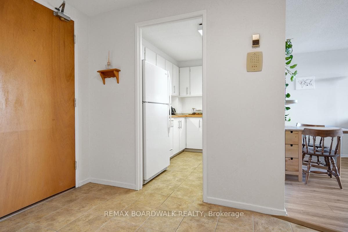 3100 Carling Avenue Unit 908 photo 19