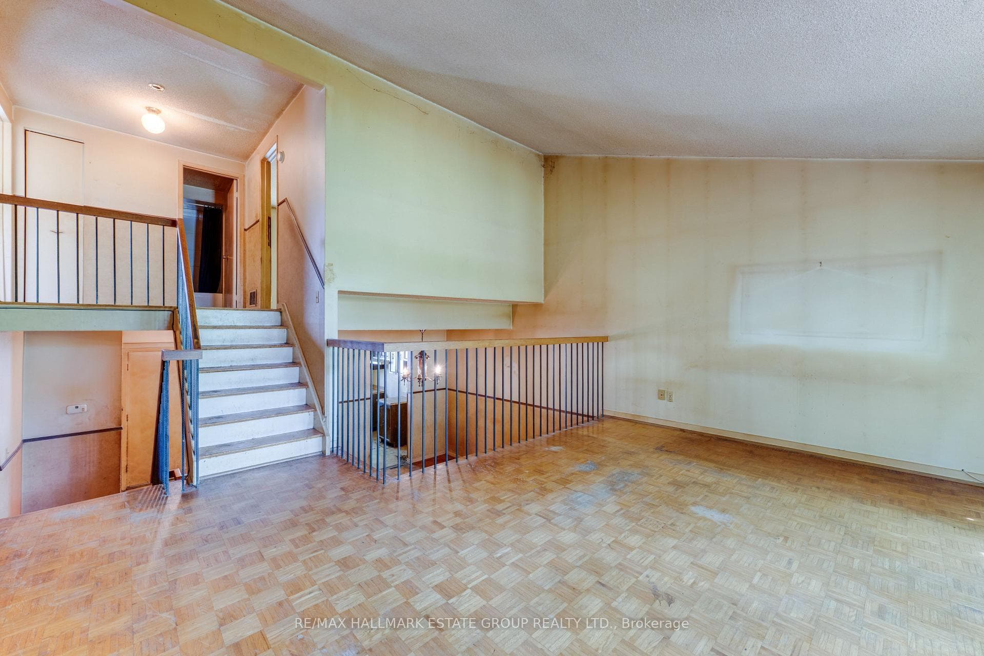 11 Pumfrey Crescent photo 13