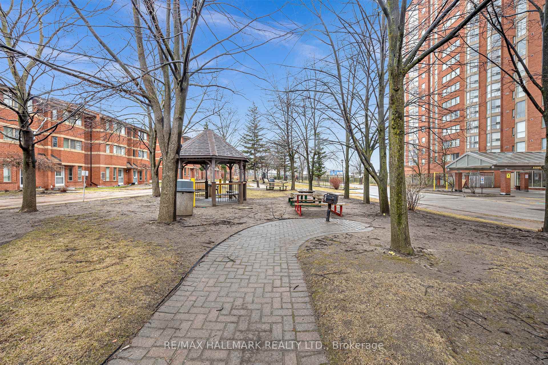 2466 Eglinton Avenue Unit 1508 photo 14