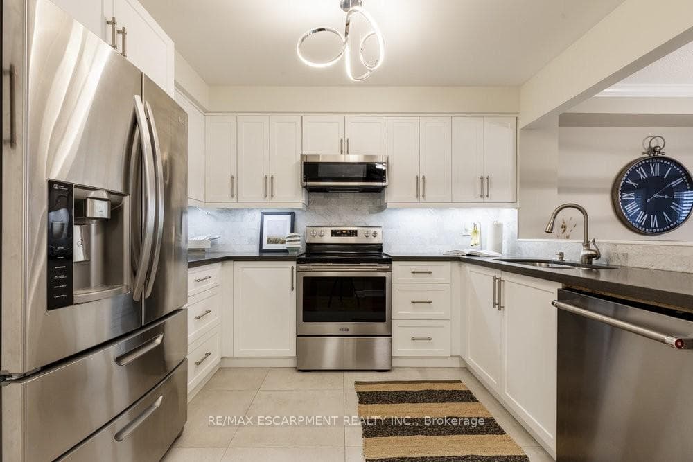 5555 Prince William Drive Unit 18 photo 20