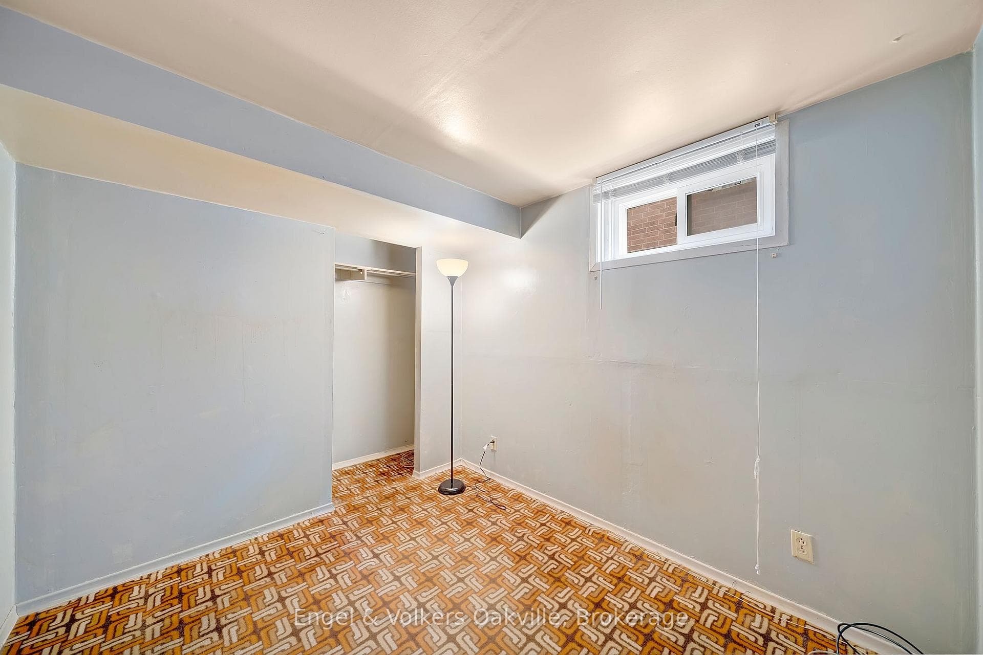 1487 Kenilworth Crescent photo 32