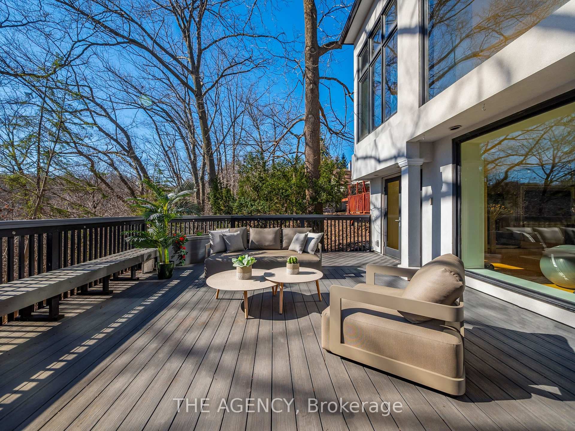 7 Douglas Crescent photo 45