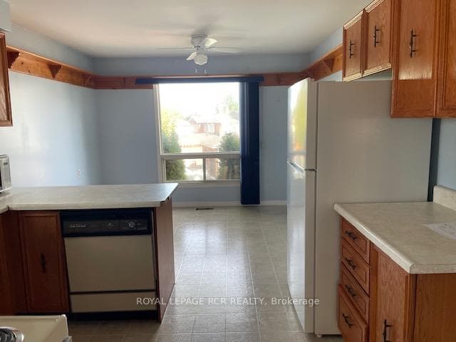 200 Jull Court photo 7