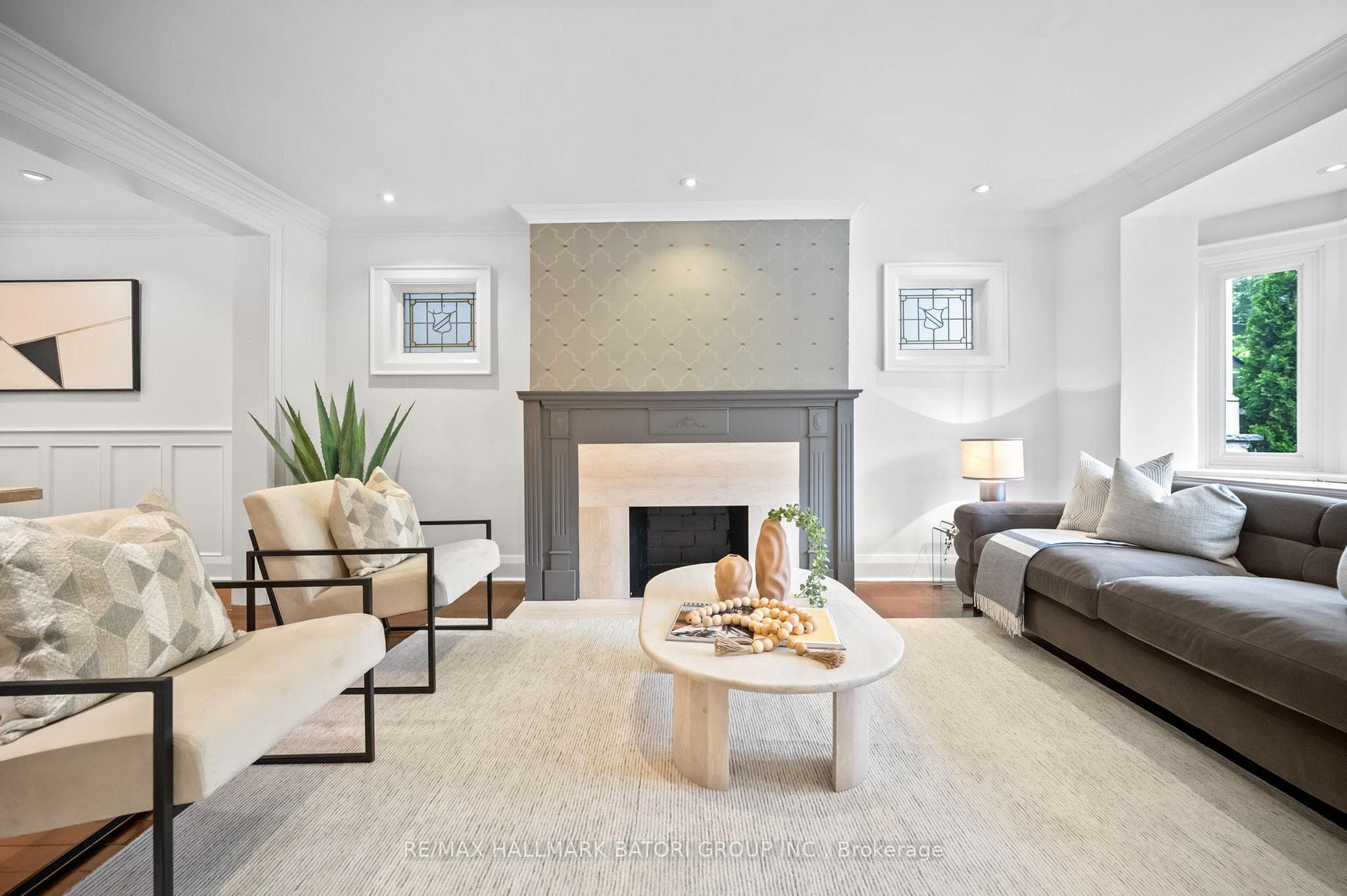 94 Castlewood Road photo 2