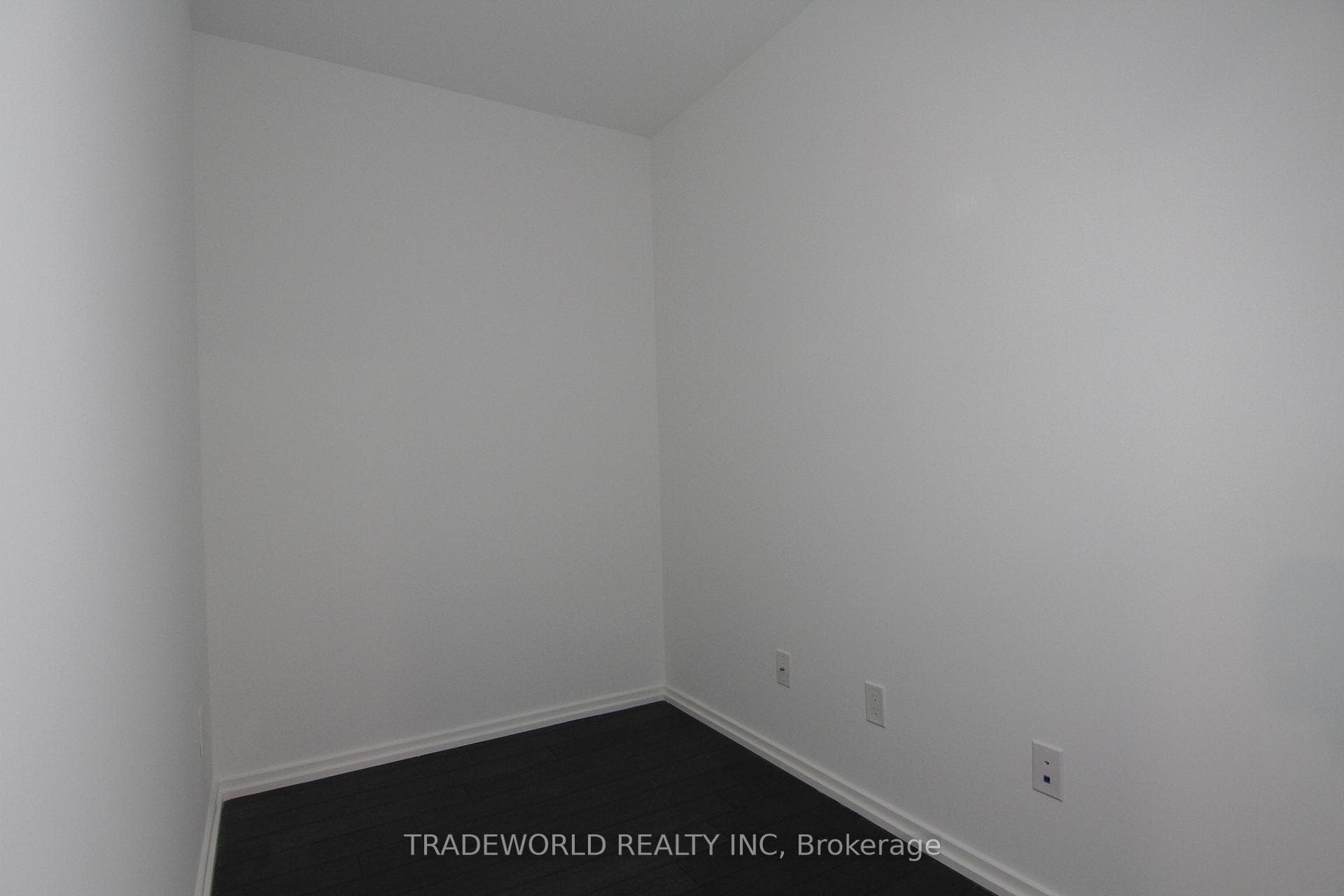 197 Yonge Street Unit 4111 photo 15