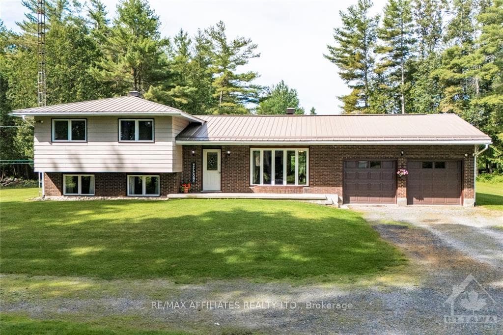 309 DARLING Road photo 1