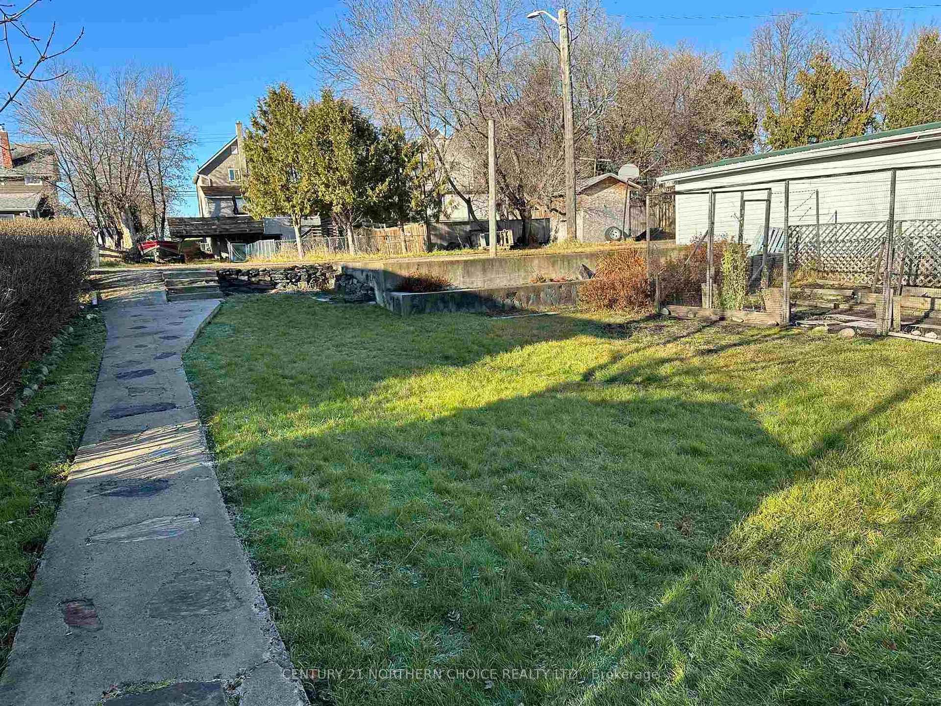346 Eighth Avenue photo 30