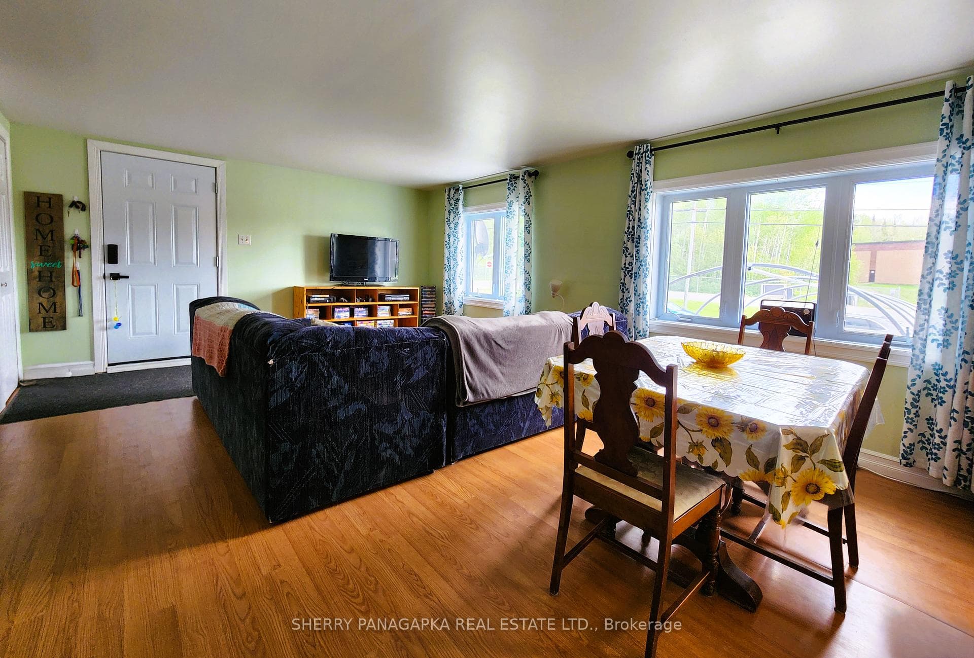 Living Dining room showing as furnished