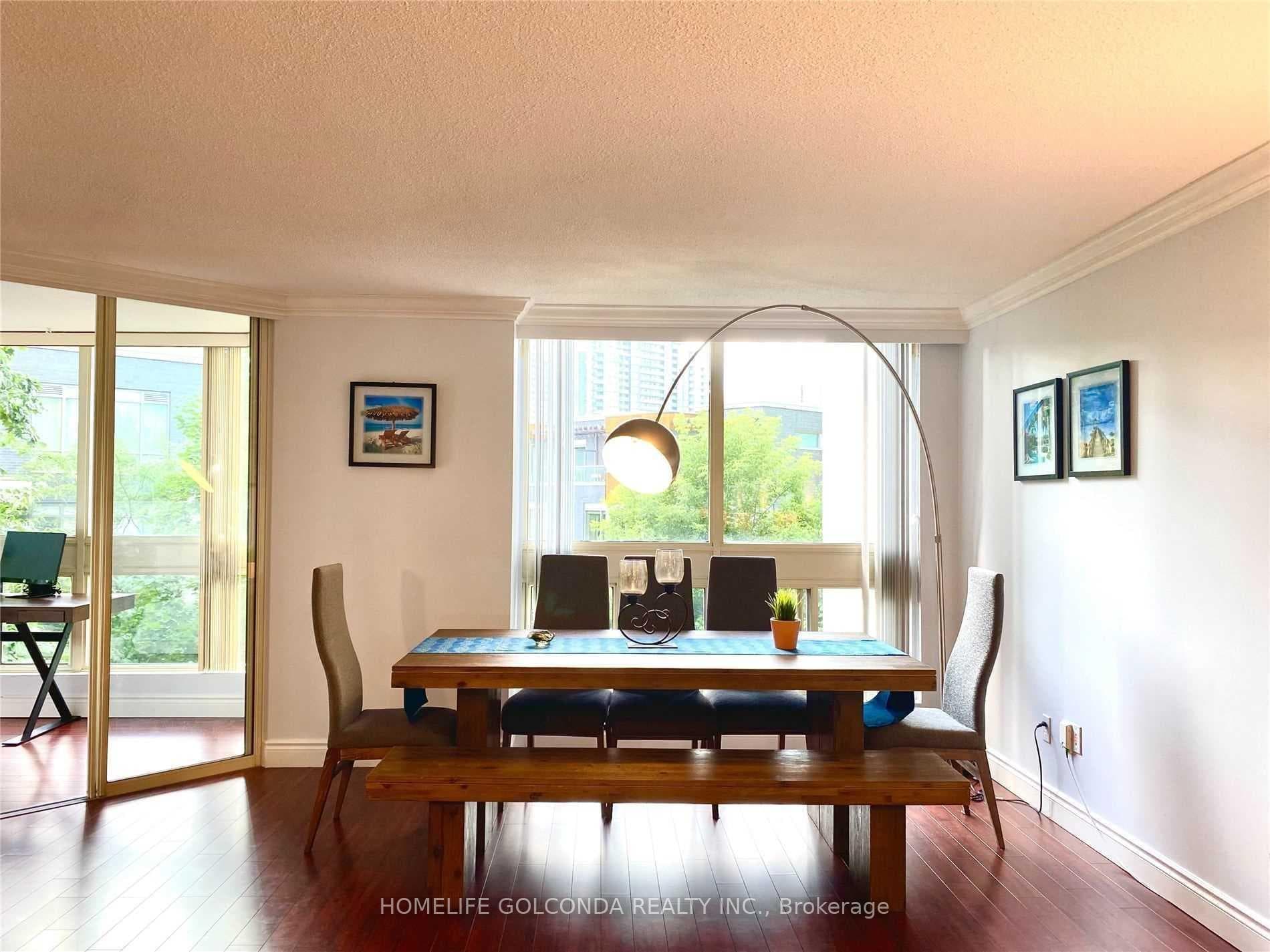 10 Kenneth Avenue Unit 312 photo 4