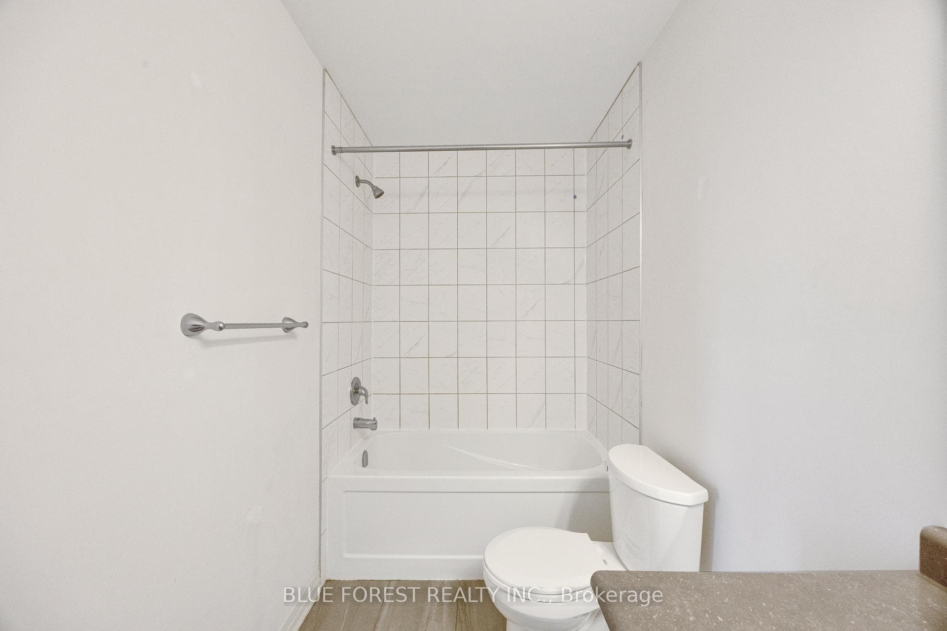100 Middleton Street photo 25