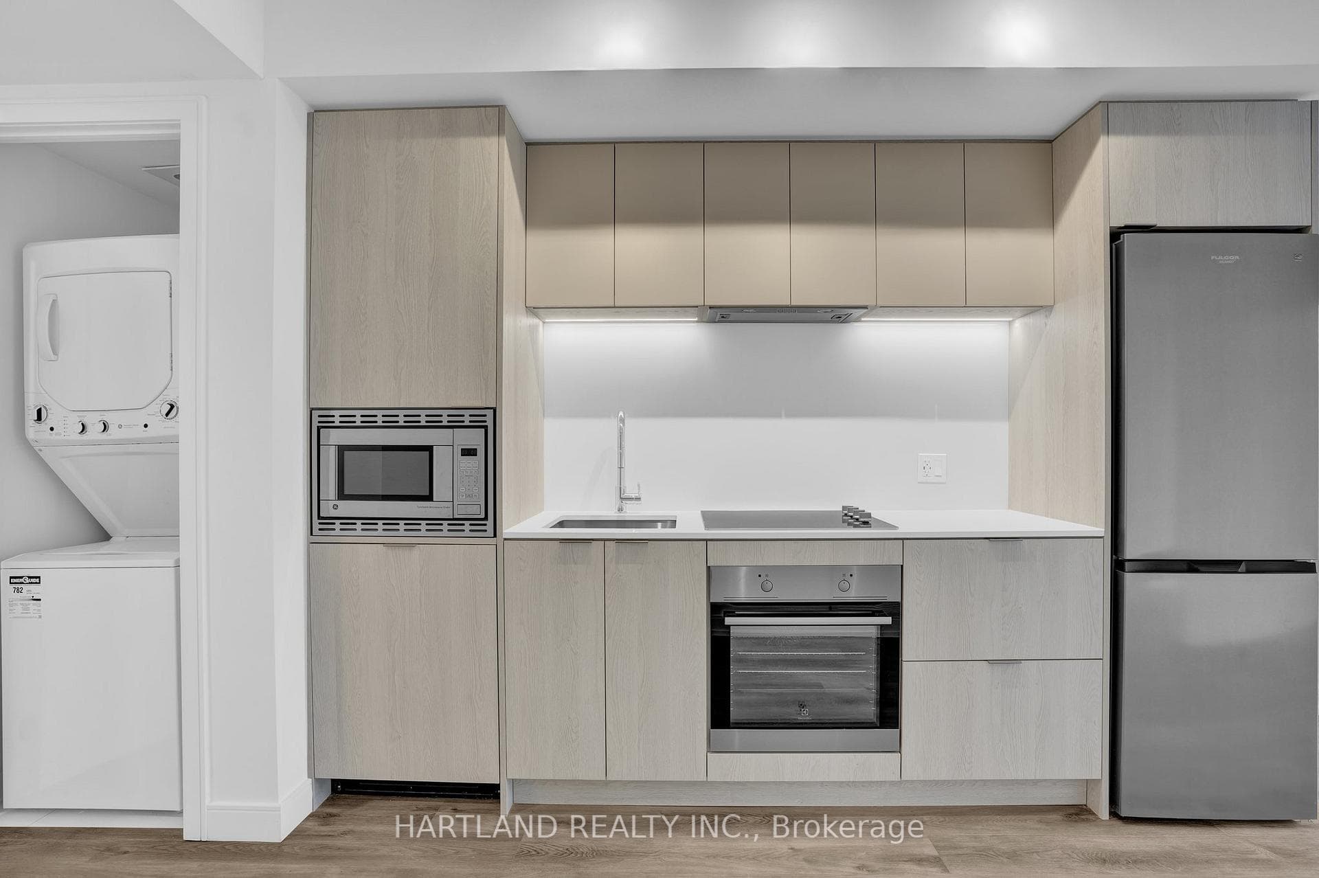 1 Jarvis Street Unit 928 photo 5