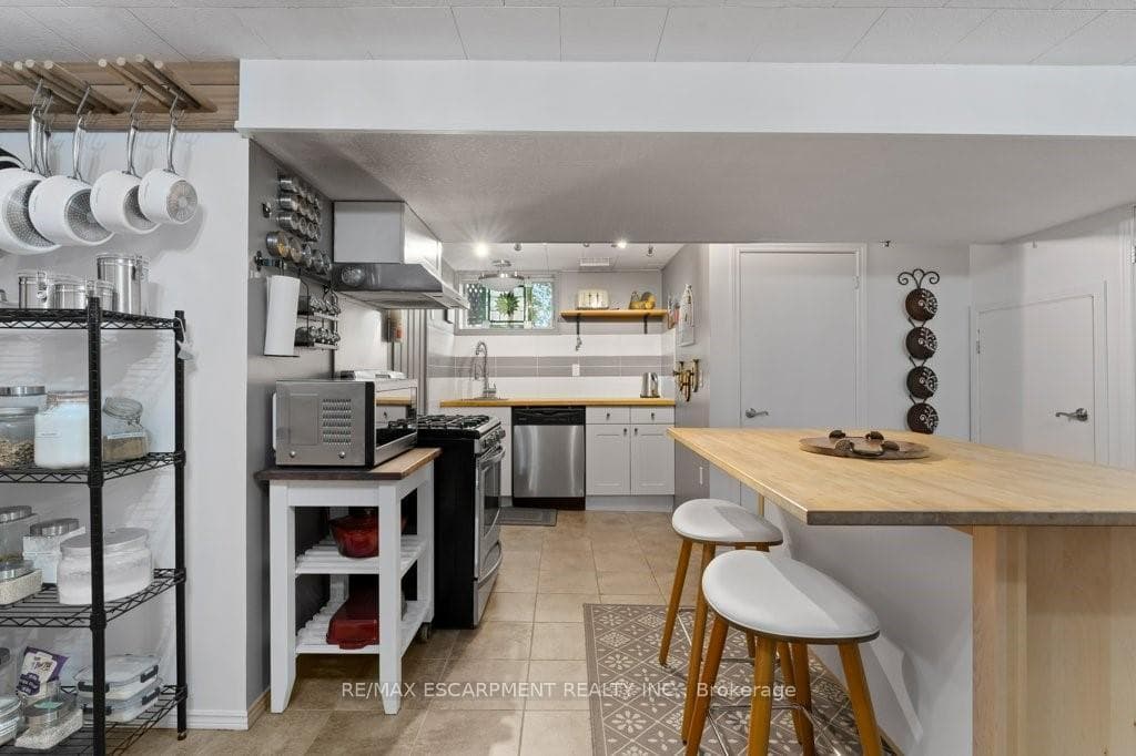 4002 HIXON Street photo 22