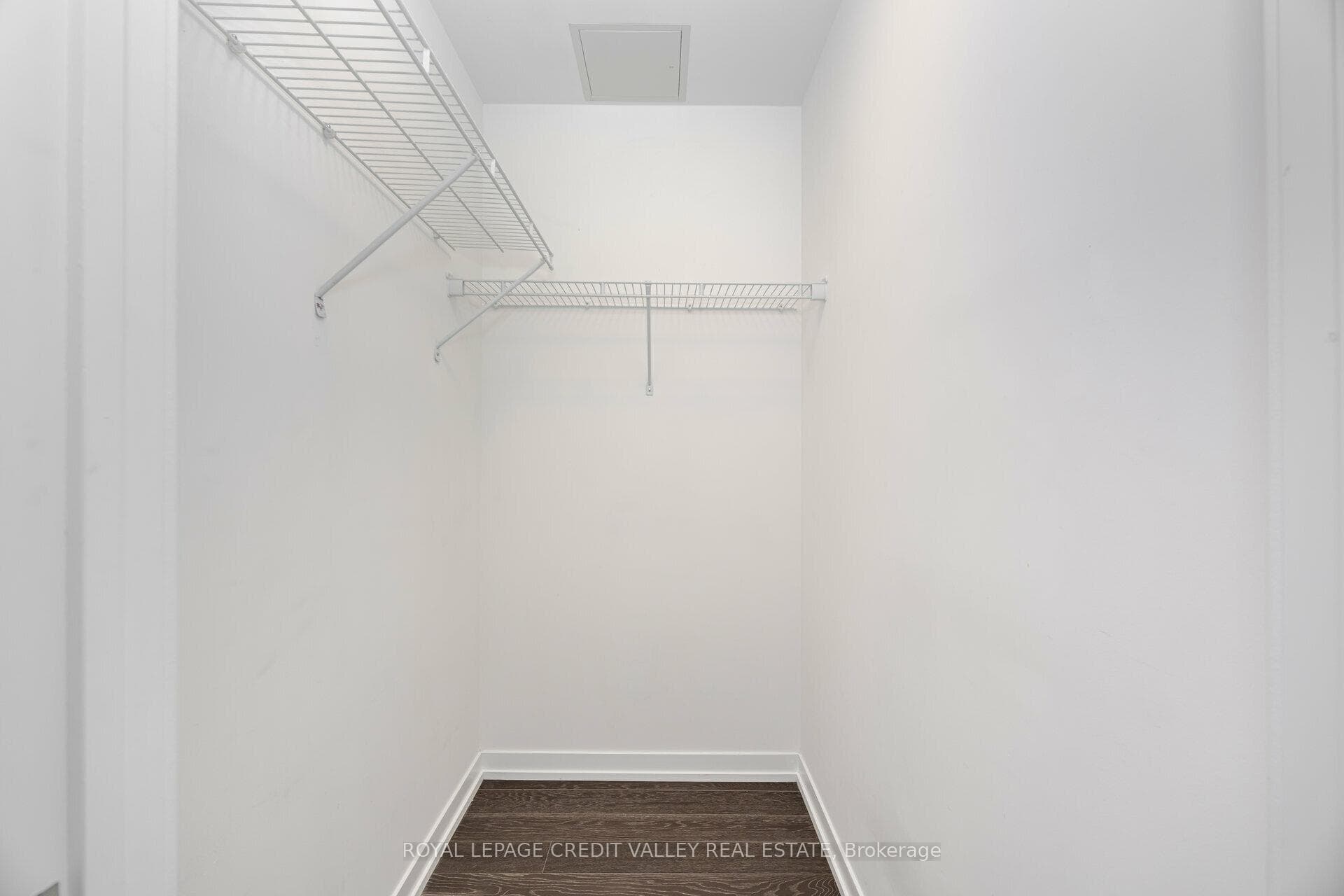 2560 Eglinton Avenue Unit 802 photo 23