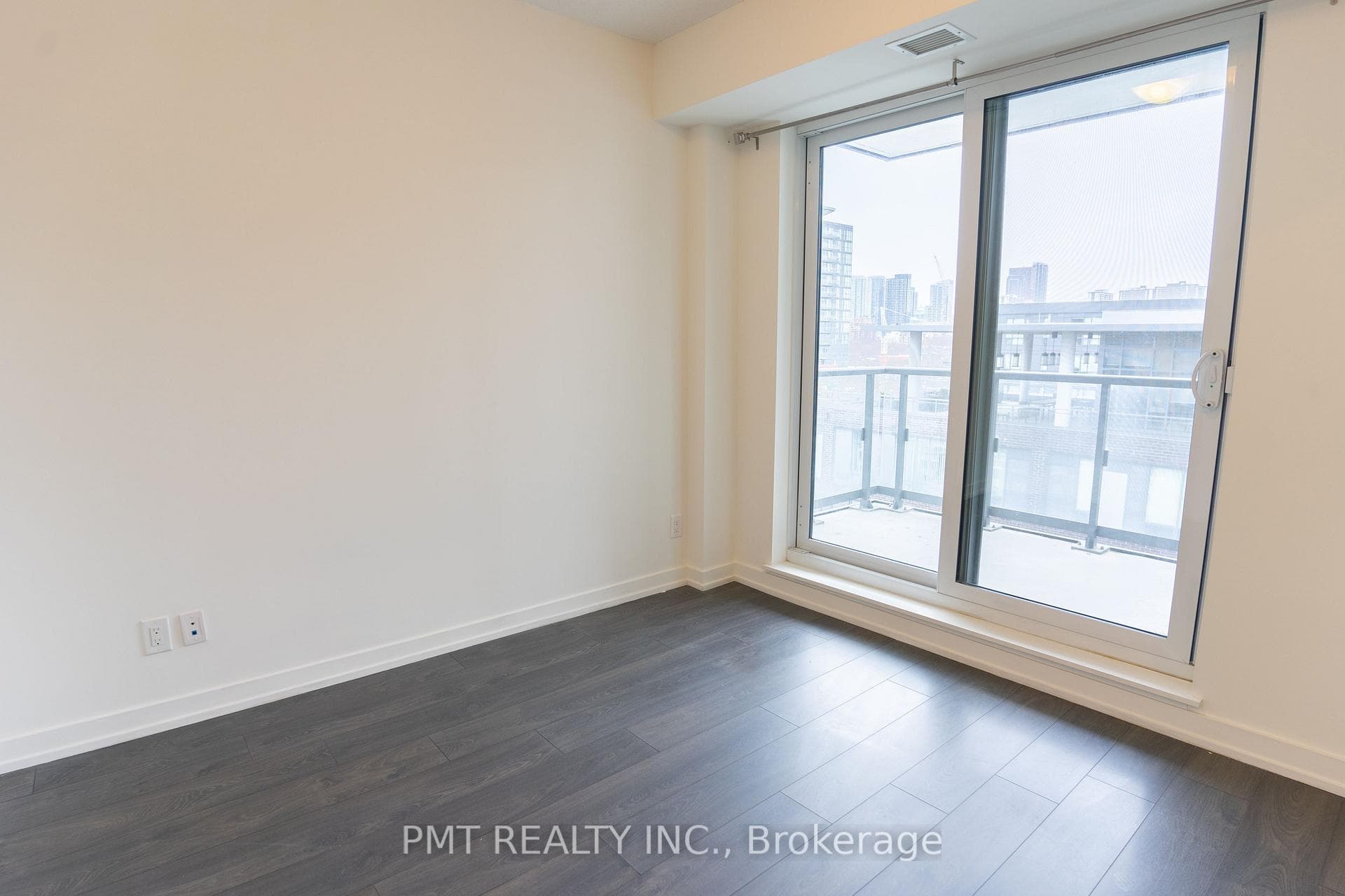 200 Sackville Street Unit 1009 photo 4