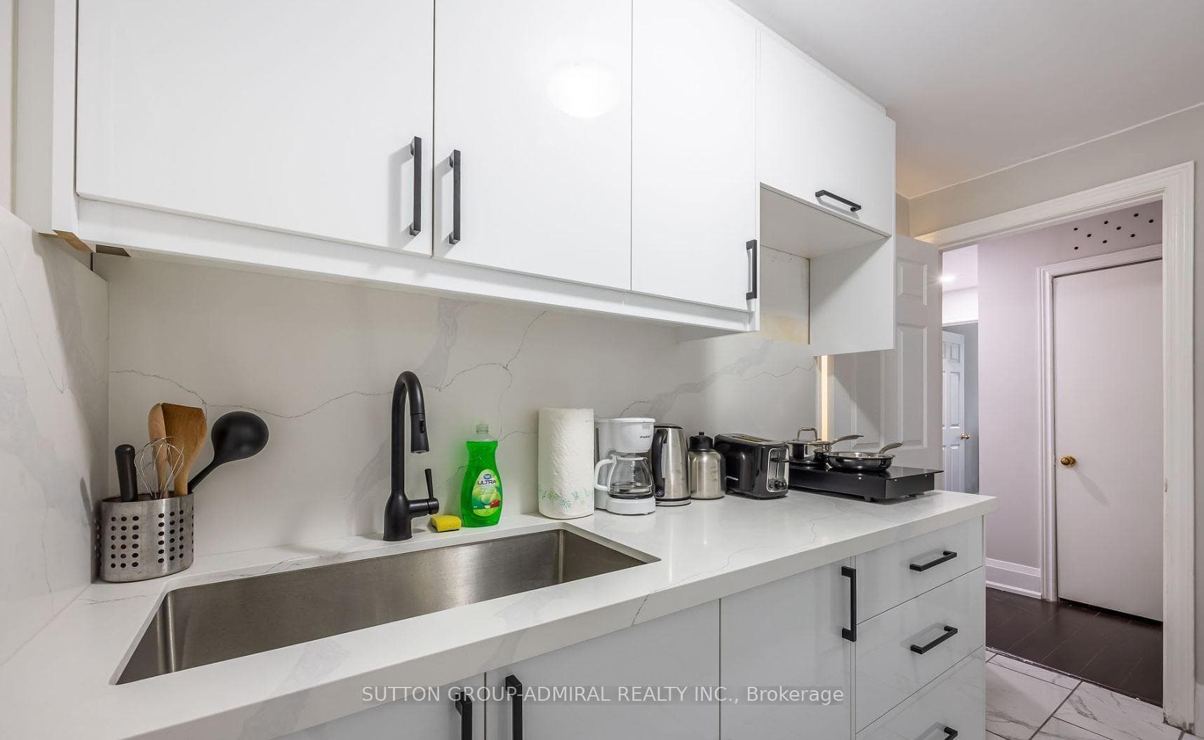4507 Queen Street photo 13