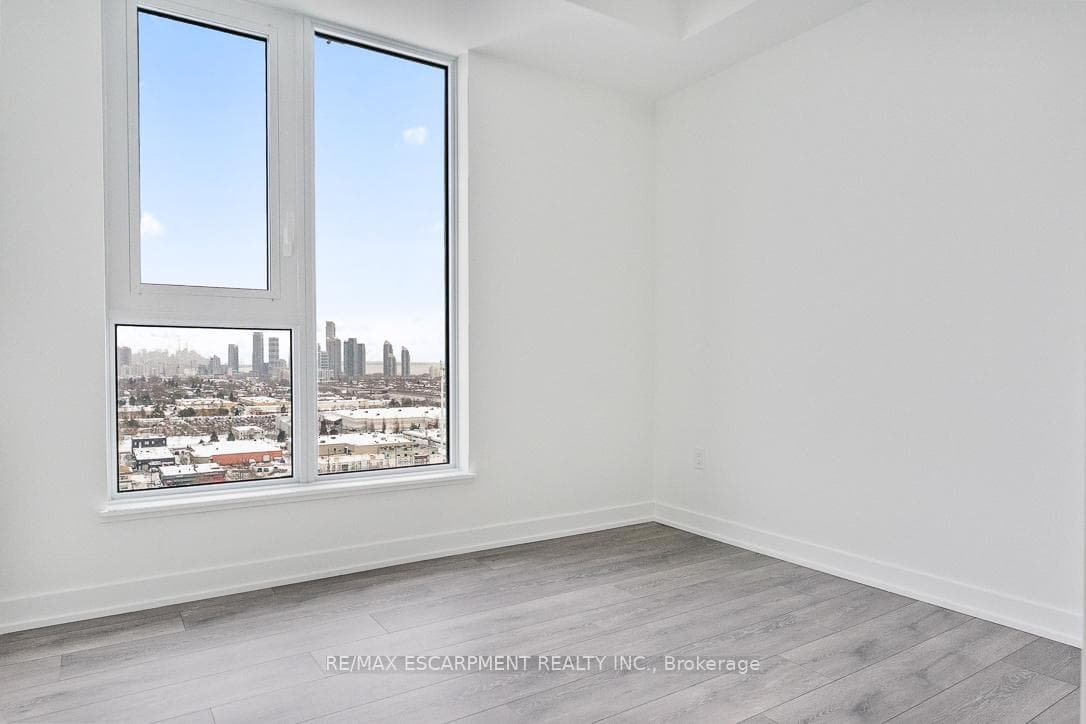 1007 The Queensway N/A Unit 1504 photo 16