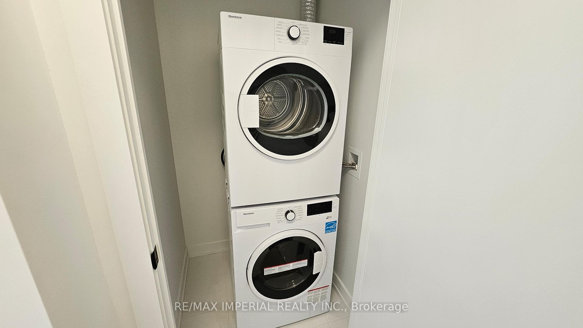 117 Broadway Avenue Unit 3311 N photo 7