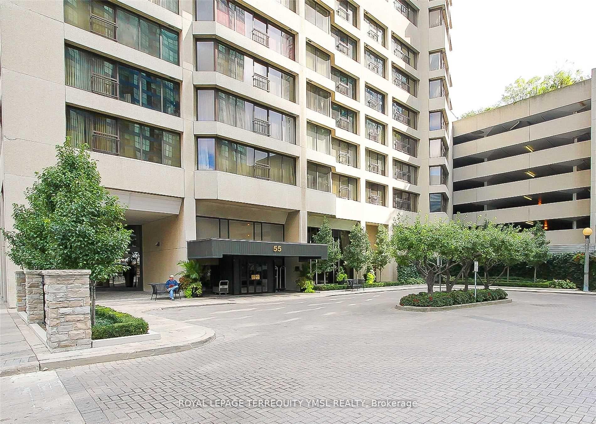 55 Harbour Square Unit 814 photo 36