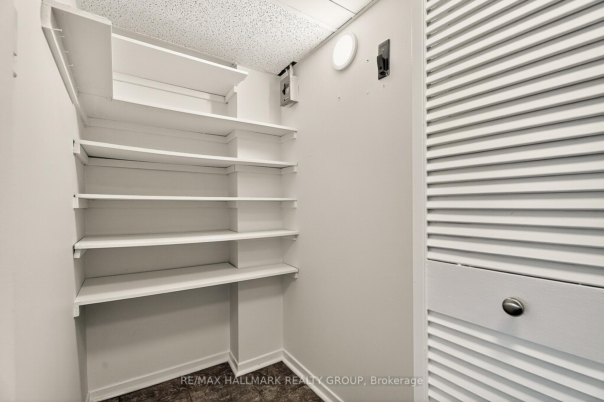 1195 Richmond Road Unit 1702 photo 8