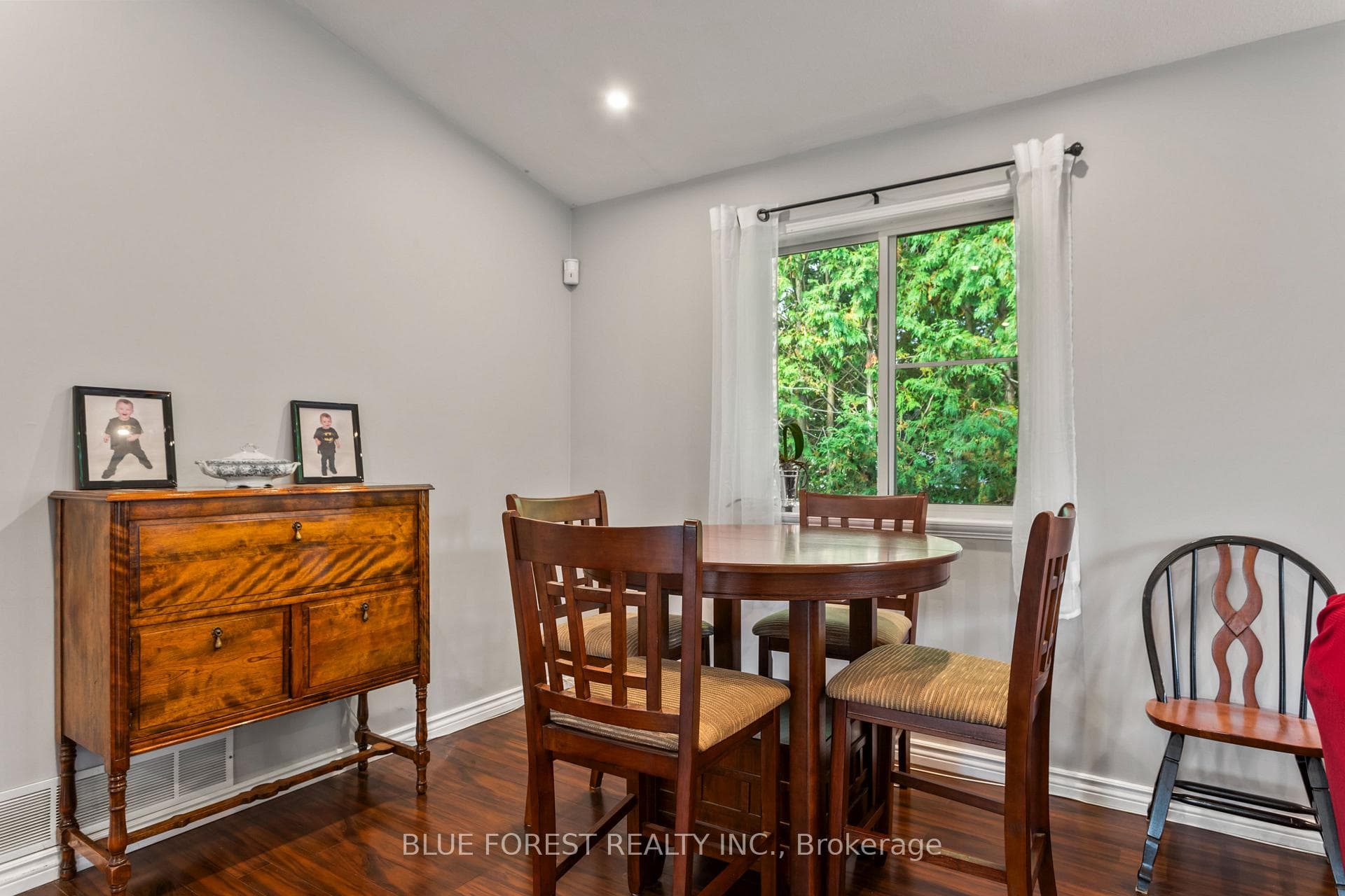 31 Dartmouth Drive photo 9