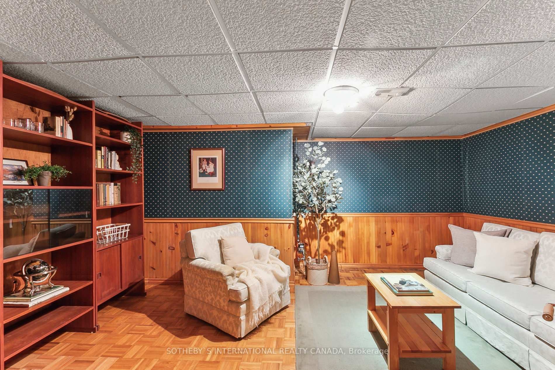 25 Abinger Crescent photo 33