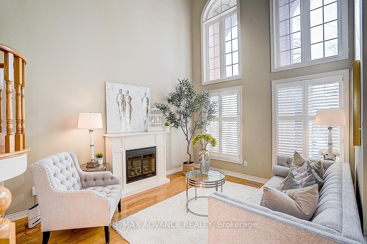 16 St Etienne Drive photo 7