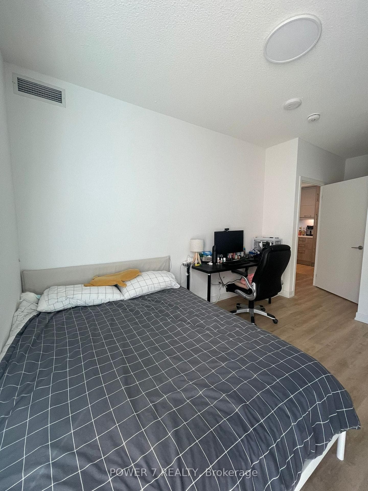 8119 Birchmount Road Unit A527 photo 3