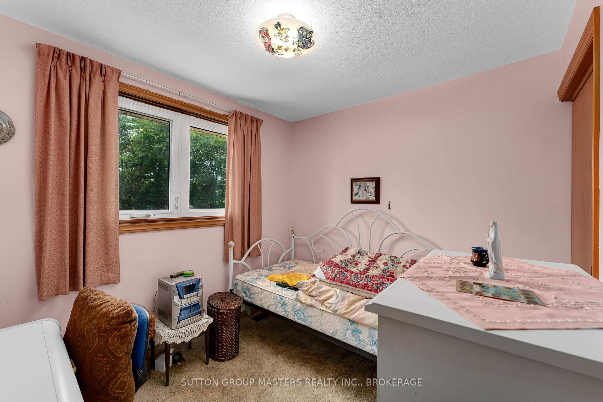 204 Inverness Crescent photo 18