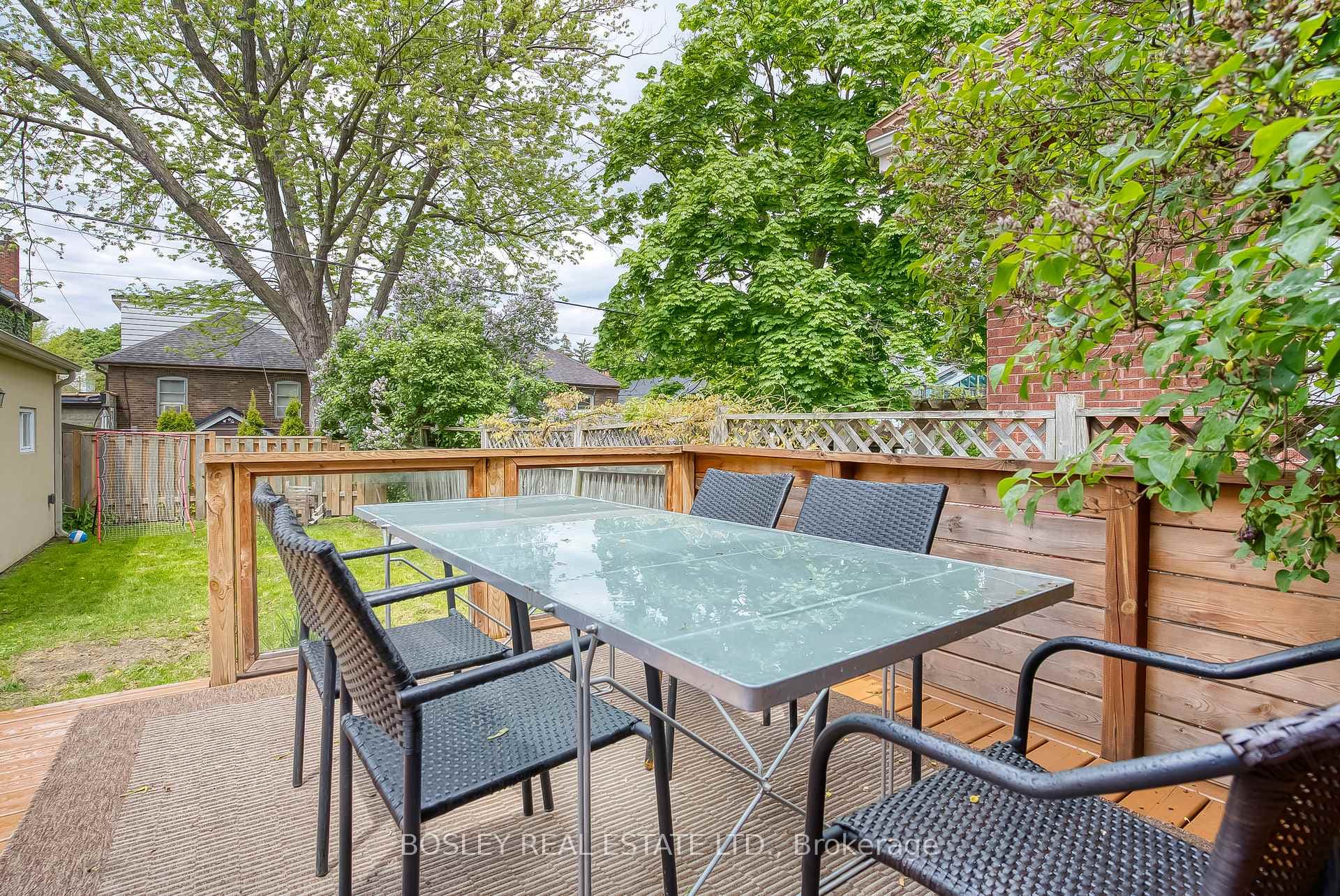 58 Queens Drive photo 33
